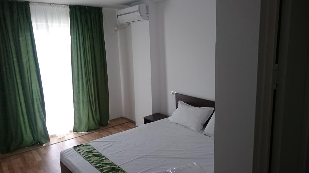 Vila Bordei Verde Năvodari Exteriör bild